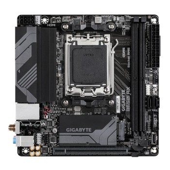 Mini Komplett-PC mit AMD Ryzen 7 8700G - 32 GB Ram