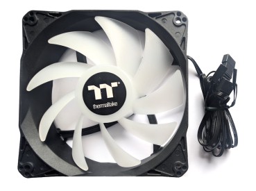 3x Thermaltake Gehäuselüfter 120 mm - TT-1225 A1225L12S - RGB